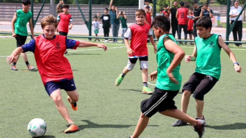 Karatay’da Futbol Turnuvası Başladı