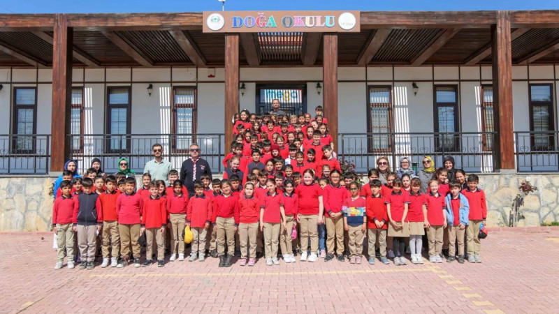 Meram’da gelecek doğada yetişiyor: Binlerce çocuk MEGA ile doğayı keşfetti!