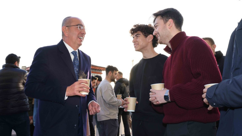 Başkan Kavuş üniversiteli gençlerle buluştu! Sınav heyecanına sıcak bir çorba arası verdiler