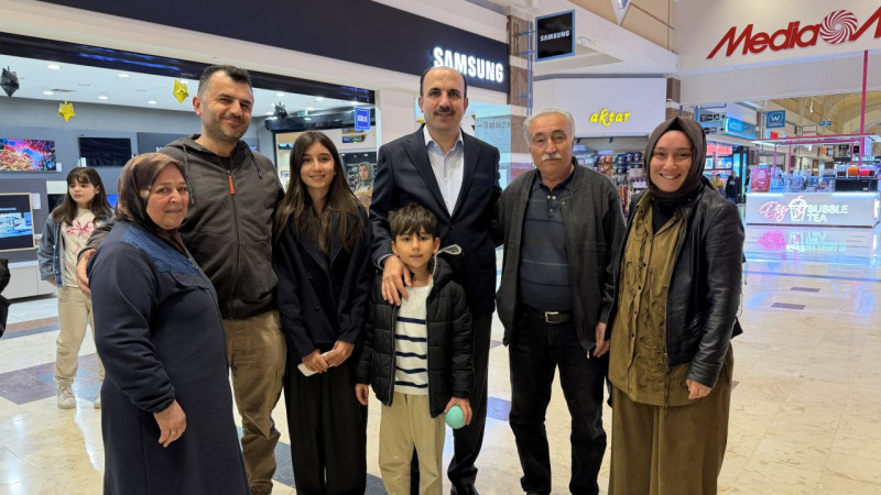 Uğur İbrahim Altay AVM’de sürpriz ziyaret! Esnaf ve vatandaşlarla samimi buluşma!