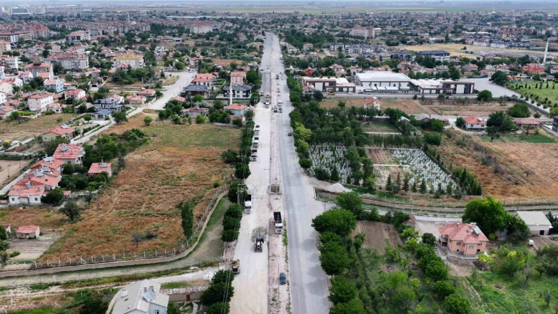 Konya'da o cadde baştan sona yenileniyor! Kanal Caddesi'nde asfalt çalışmaları hız kazandı!