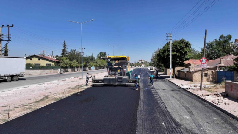 Karatay’dan ulaşım atağı: Yollar bir bir yenileniyor